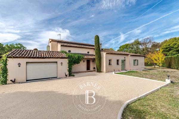 Châteauneuf-Grasse, Villa 4 Chambres -  207 m² à vendre