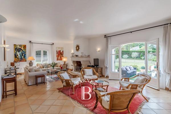 Châteauneuf-Grasse, Villa 4 Chambres -  207 m² à vendre