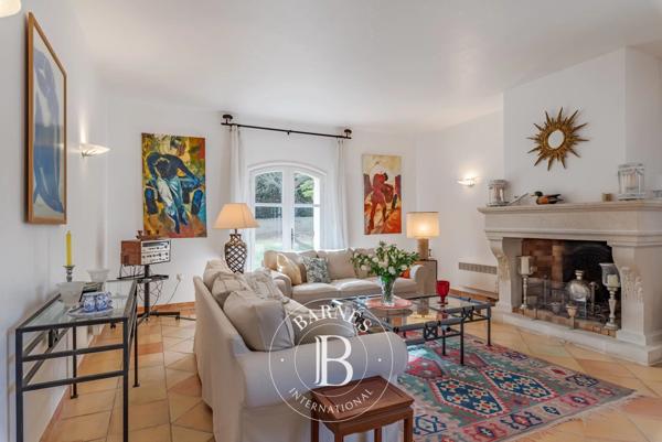 Châteauneuf-Grasse, Villa 4 Chambres -  207 m² à vendre
