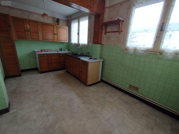 Maison à vendre à Allonnes dans la Sarthe (72700), ref : PB-1799