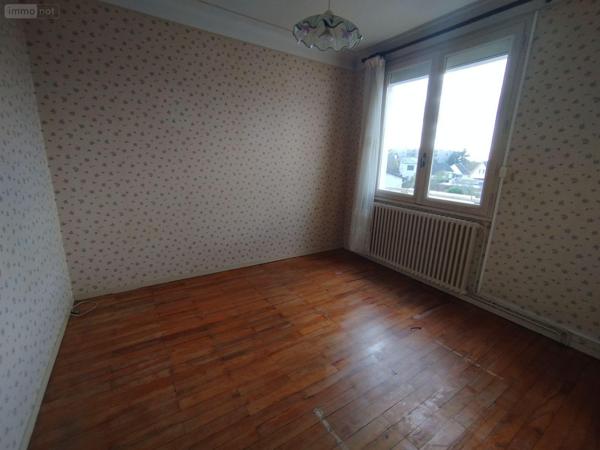 Maison à vendre à Allonnes dans la Sarthe (72700), ref : PB-1799