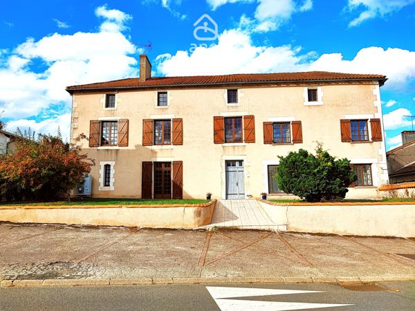 Maison de village
                                                                                                                                                                                                                                                                                                                        10 pièce(s)                                                                                                                                                                                                          4 chambre(s)                                                                                                                                                                                                          243  m²