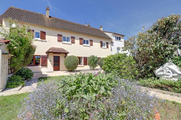 Maison 150m2, 4 chambres, toutes commodités à pieds