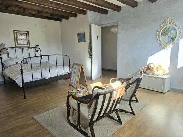 Grande maison au calme à 10 min à pied du centre de Chalais