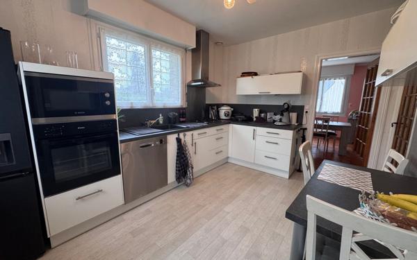 Maison à vendre    6 pièces • 138,60 m2 Rostrenen