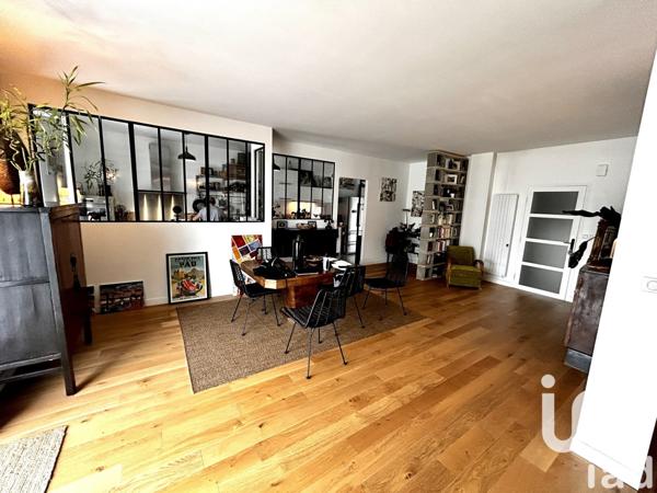 Appartement 4 pièces de 128 m² à Gelos (64110)