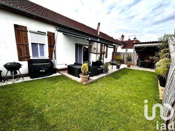 Appartement 4 pièces de 128 m² à Gelos (64110)