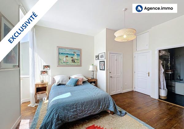 À vendre - Maison traditionnelle, 12 pièces située à Saint-Fort-sur-Gironde (17240)