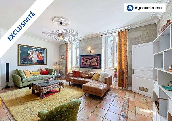 À vendre - Maison traditionnelle, 12 pièces située à Saint-Fort-sur-Gironde (17240)