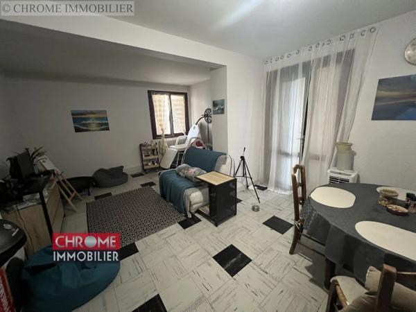 Vente                                                      Appartement
                        
                     3 pièces                      66 m2                     à Marmande