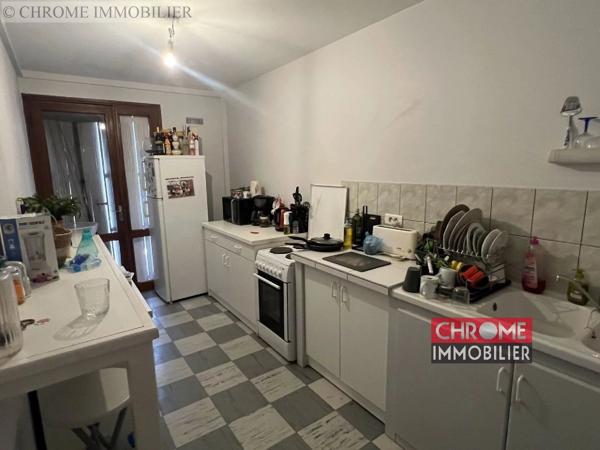 Vente                                                      Appartement
                        
                     3 pièces                      66 m2                     à Marmande