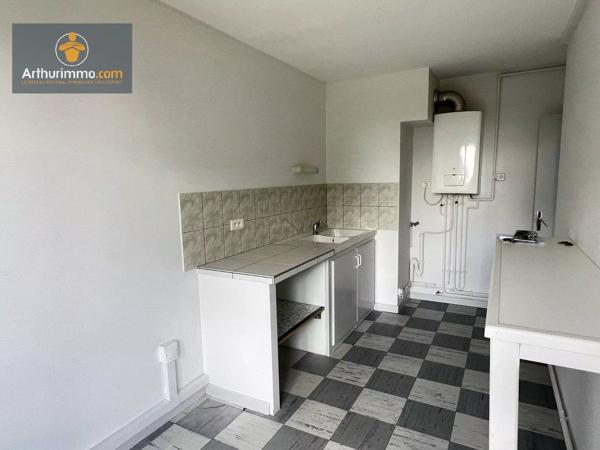 Vente                                                      Appartement
                        
                     3 pièces                      66 m2                     à Marmande