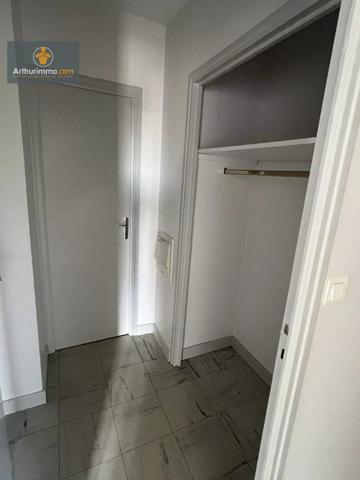 Vente                                                      Appartement
                        
                     3 pièces                      66 m2                     à Marmande