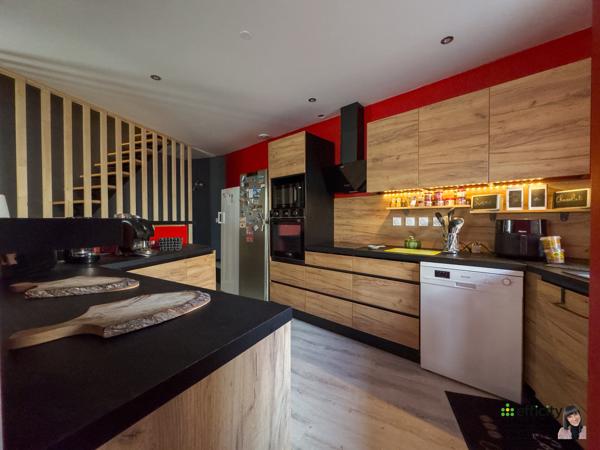 Maison 6 pièces - 146 m² Exclusivité efficity