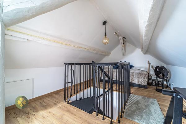 Maison
                                                                                                                                                                                                                                                                                                                        5 pièce(s)                                                                                                                                                                                                          3 chambre(s)                                                                                                                                                                                                          107  m²