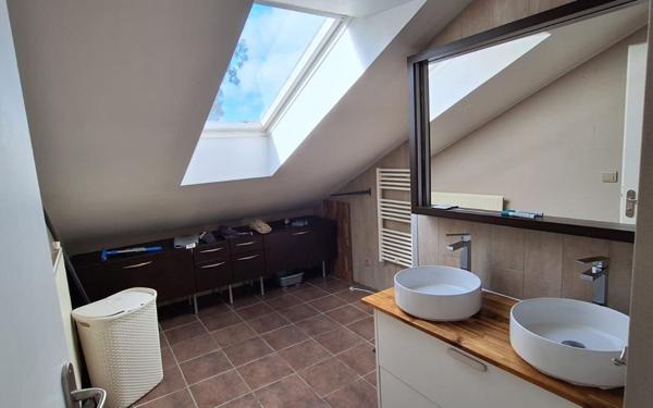 Appartement à louer    4 pièces •  Évry