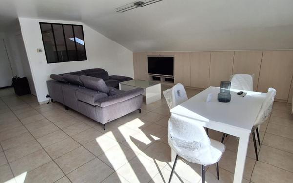 Appartement à louer    4 pièces •  Évry