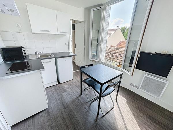 Location appartement Bagnolet - 1 pièce(s) - 22 m² - 768 €/mois