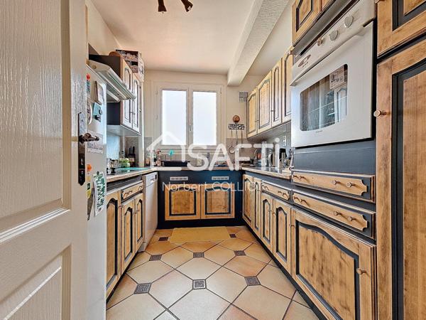 Maurepas 5P en plein centre ville avec terrasse