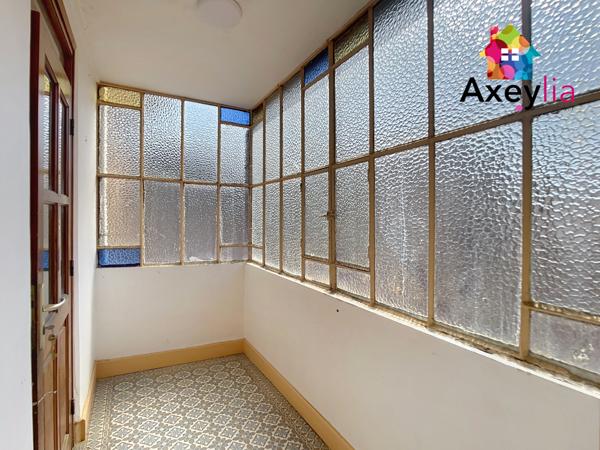 Roanne (42300) A VENDRE - IMMEUBLE DE 175M2 COMPOSÉ DE 4 LOGEMENTS DU T1BIS AU T5 EN DUPLEX ET UNE MAISONNETTE EN FOND DE COU