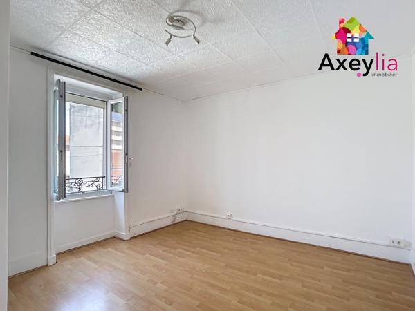 Roanne (42300) A VENDRE - IMMEUBLE DE 175M2 COMPOSÉ DE 4 LOGEMENTS DU T1BIS AU T5 EN DUPLEX ET UNE MAISONNETTE EN FOND DE COU