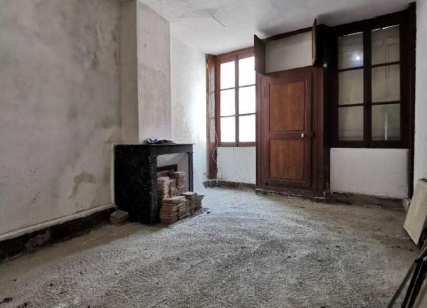 Maison à vendre    3 pièces •  Joinville