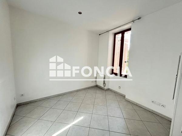 Location Appartement 2 pièces 35.6 m² - 15 BOULEVARD NEUF Marseille 13013