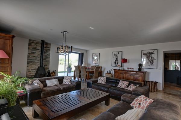 Saint-Amans-du-Pech (82150) Magnifique maison dans le village avec vue et piscine