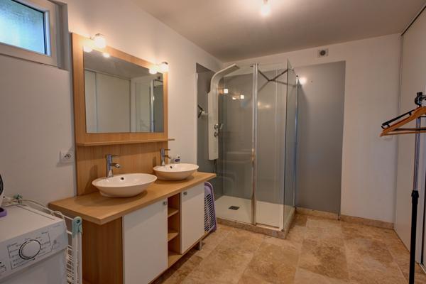 Saint-Amans-du-Pech (82150) Magnifique maison dans le village avec vue et piscine