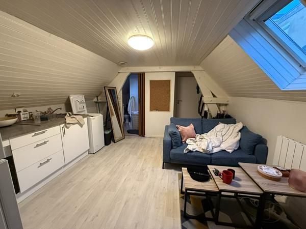 Agréable 2 pièces 29.11 au sol place Ney,  
49 angers