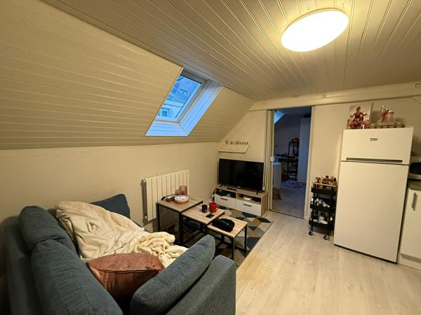 Agréable 2 pièces 29.11 au sol place Ney,  
49 angers