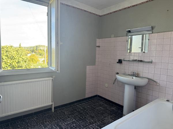 Villeneuve-lès-Avignon (30400) Maison avec jardin dans le centre historique