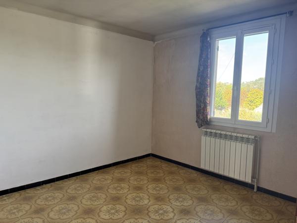 Villeneuve-lès-Avignon (30400) Maison avec jardin dans le centre historique