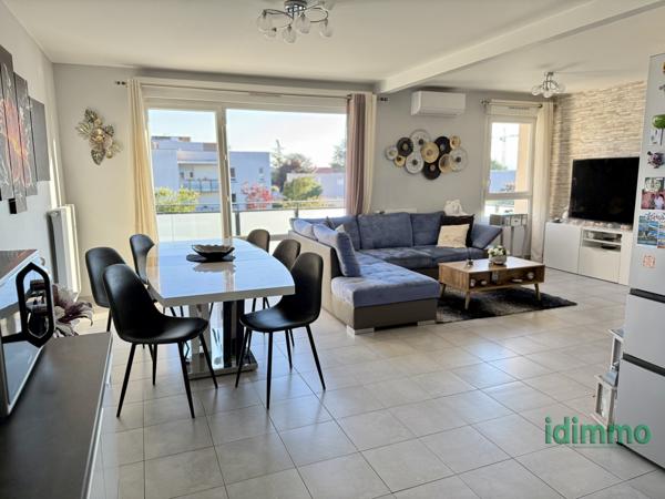 MIONS Dernier Étage 2/2 avec Terrasse et place de parking coté Gare limite St Priest Mions (69780)