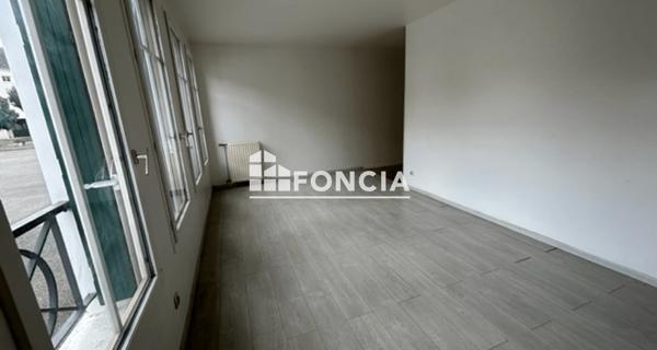 Location Studio 29.85 m² - Courdimanche 95800