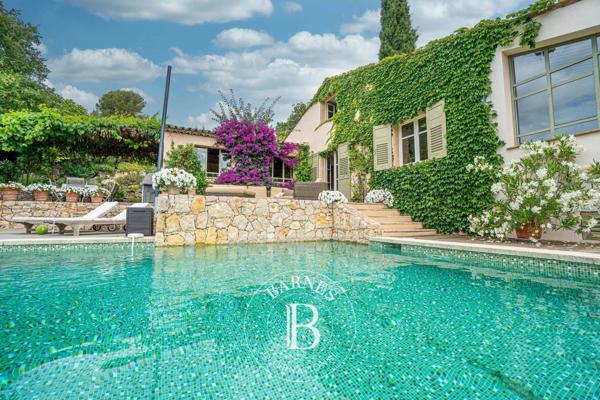 Valbonne, Villa 5 Chambres -  280 m² à vendre