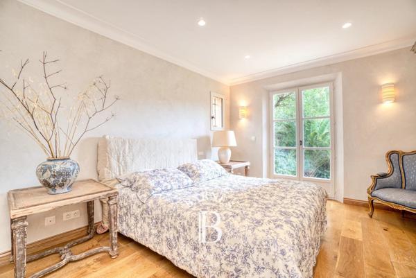 Valbonne, Villa 5 Chambres -  280 m² à vendre