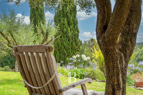 Valbonne, Villa 5 Chambres -  280 m² à vendre