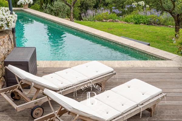 Valbonne, Villa 5 Chambres -  280 m² à vendre