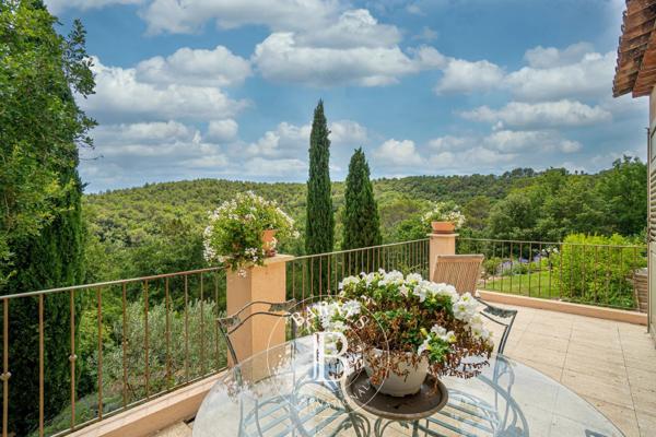 Valbonne, Villa 5 Chambres -  280 m² à vendre