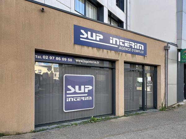 PLOEMEUR – Local commercial en hyper-centre