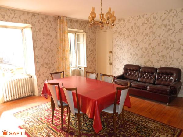 Appartement duplex de 128M² avec dépendance de 40M² et cour privative