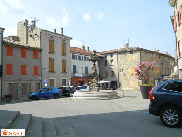 Appartement duplex de 128M² avec dépendance de 40M² et cour privative