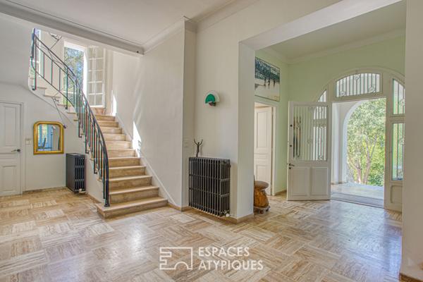 Villa d’élégance intemporelle en surplomb de la Sorgue