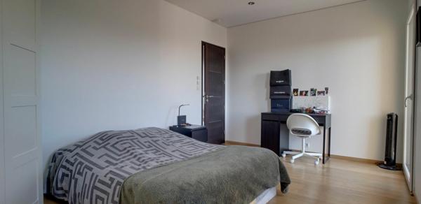 Maison à vendre    9 pièces • 363,08 m2 Genlis