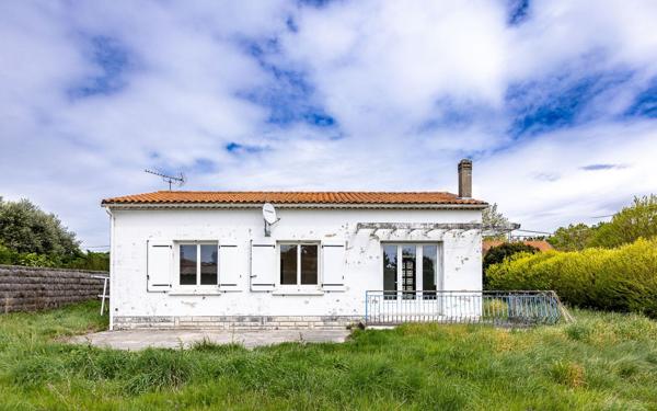 Maison à vendre    4 pièces •  Royan