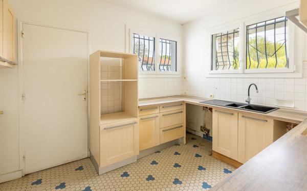 Maison à vendre    4 pièces •  Royan