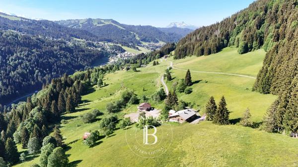 Les Gets, Terrain constructible  1 180 m² à vendre