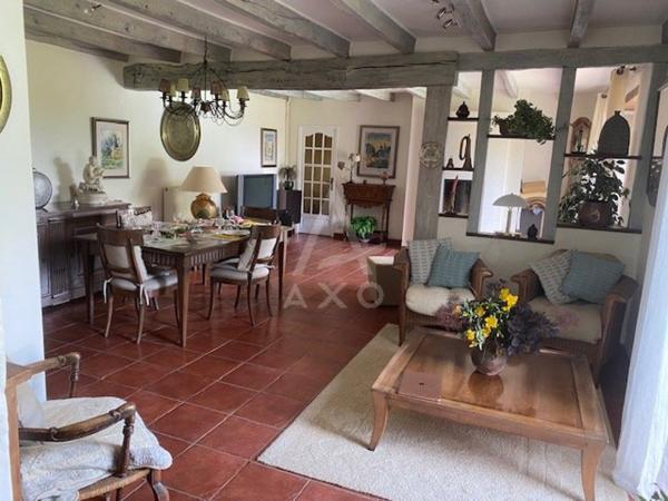 Belle maison de caractère sur 3 hect avec étangs