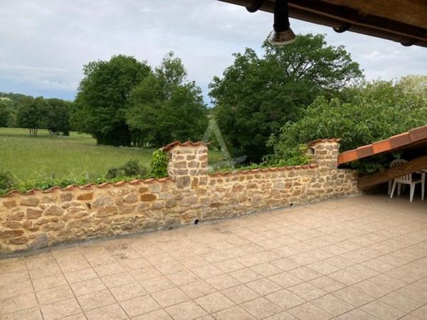 Belle maison de caractère sur 3 hect avec étangs